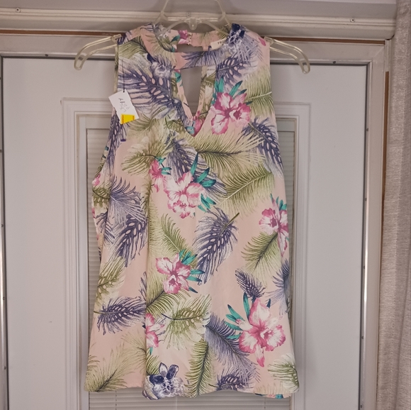 Promesa Tops - Promesa Green/Pink Tank Top Size Large